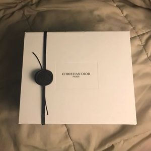 DIOR PRIVEE BOX only